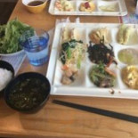 Niǎo Yǔ マルシェ Comida