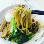 Jiǎo Zi の Wáng Jiāng Biàn Tiān Qiáo Diàn Comida