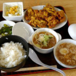 ドカメン Comida