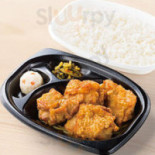 ほっともっと Dà Jīn Yǐn Shuǐ Diàn Comida