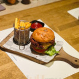 ‪ostro Cafe‬ Dentro