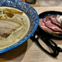 Miàn Wū Yī Dēng Comida