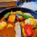 Coco Yī Fān Wū Fú Jǐng Kū の Gōng Comida