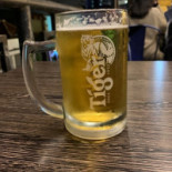 Tipsy Pub N' Bistro Comida