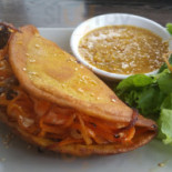 Tipsy Pub N' Bistro Comida