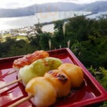 アマ Comida