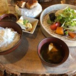 アキウ Shè Comida