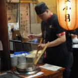 Dù Xiǎo Yuè Dān Zǐ Miàn Mín Zú Diàn Comida