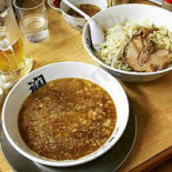 ドカメン Comida