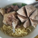 Baso Sop Balungan Pak Joyo Comida