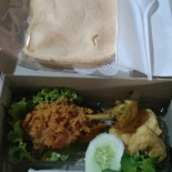 Lesehan Bu Ning Comida