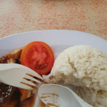 Toby's Gading Fajar Comida