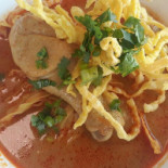 ร้านข้าวซอยยายเขียว Comida