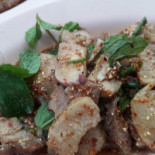 พรแจ่วฮ้อนอีสาน Comida