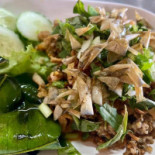 ร้านลาบหนานเนียง Comida