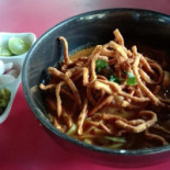 Khow Soi, Lumduan Fa Ham 3, Saraphi Branch ร้านข้าวซอยลำดวนฟ้าฮ่าม3 สาขาสารภี Comida
