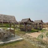 Lounge CafÉ And เลาจน์ คาเฟ่ Exterior