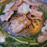 ร้านเปตองหมูกระทะ Comida
