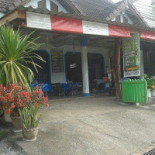 ร้านข้าวมันไก่น้องภัทร Exterior