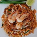 ผัดไทยไทเลย Comida