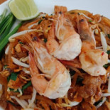 ผัดไทยไทเลย Comida