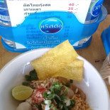 ผัดไทยบ้านสิงห์ Comida