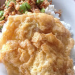 ผัดไทยบ้านสิงห์ Comida
