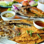 ธารารินทร์ รีสอร์ท คาเฟ่ Comida