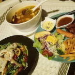ธารารินทร์ รีสอร์ท คาเฟ่ Comida