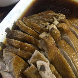 ร่มไม้ริมนา Comida