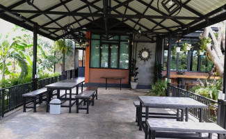 ร้าน ตะพึด ตะพือ Exterior