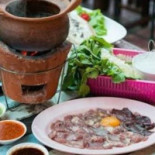 หม่องหนี่ แซ้บ สันทรายมูล Comida