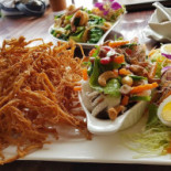 ร้านอาหารบ้านเอญ่า (baan-aaya Coffee And Comida