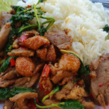 ร้านเป็ดห้อยขา Comida