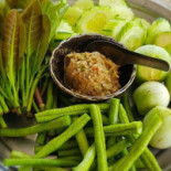 Khao Kaeng Nok Khun Thong Comida