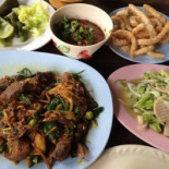Khrua Duang Somphong Comida