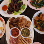 Khrua Duang Somphong Comida