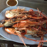ครัวต้นน้ำเคียงดิน Comida