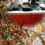 ก๋วยเตี๋ยวลื้อเมืองลวงใต้ Comida