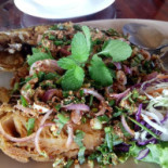 สวีท​ ฮอสฟาร์ม​ ณ​ พิปูน Comida