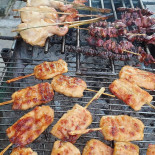 ร้านน้องชวนแซ่บ Comida