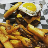 The Tipsy Cow And Grill Comida