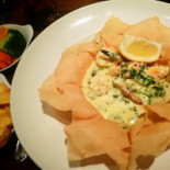 กลางนา คาเฟ่ Comida