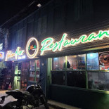 Mandro Restaurant Bar Exterior