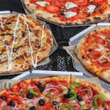 Urban Bricks Kitchen Comida