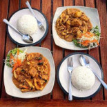เดอะ เซอเคิล คอฟฟี่ บูติก ฉลอง food