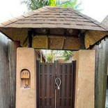 ซีซันบาร์ Exterior