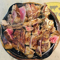 ฮอยอัน แหนมเนือง food