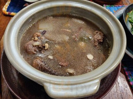 Guān Yīn Shān Zhuāng Zhī Sōng Yǔ Tíng Comida