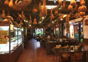 Wén Huà Chéng Niú Ròu Miàn Dentro